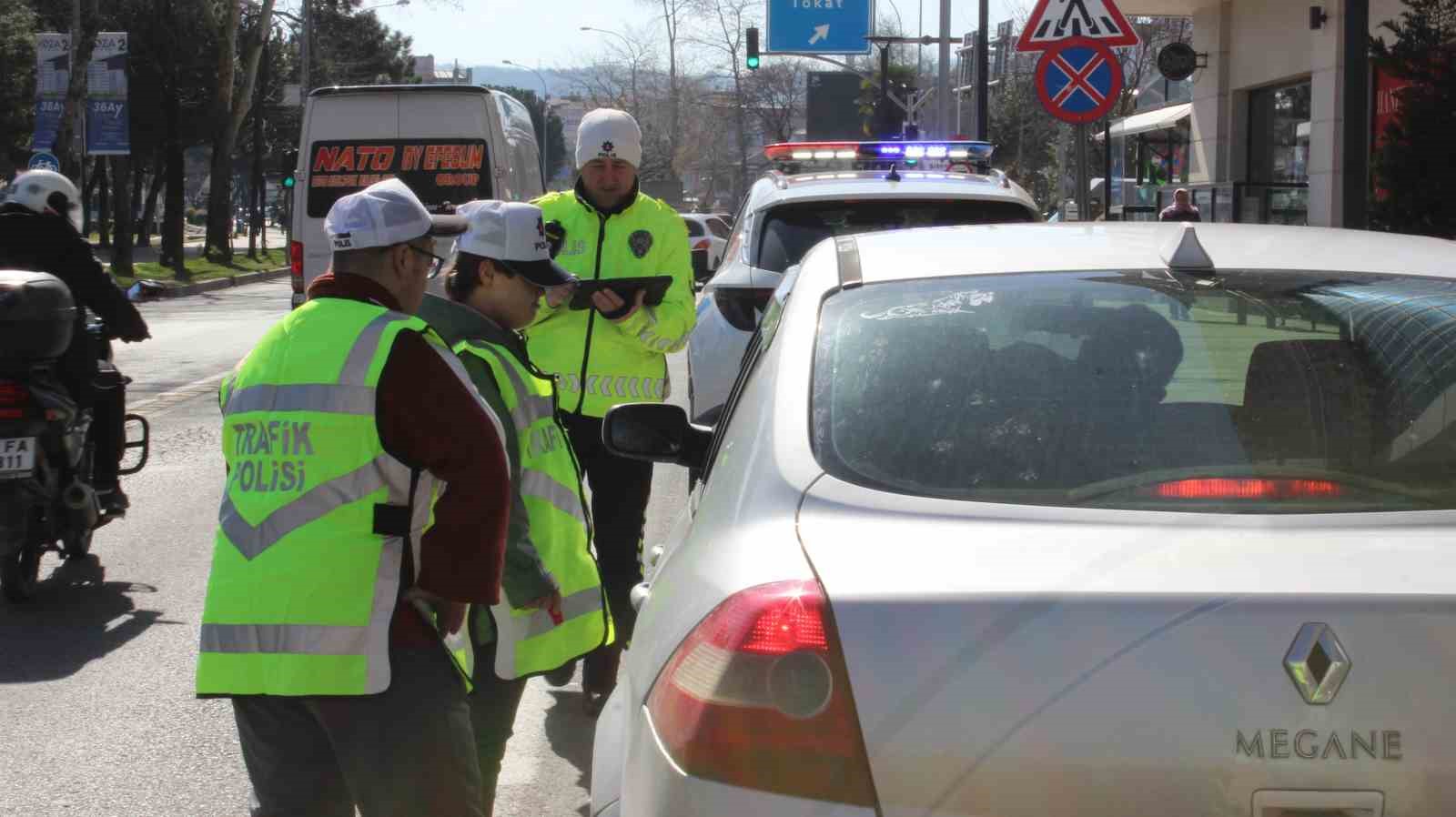 Ordu&rsquo;da &ouml;zel &ccedil;ocuklardan trafik denetimi
