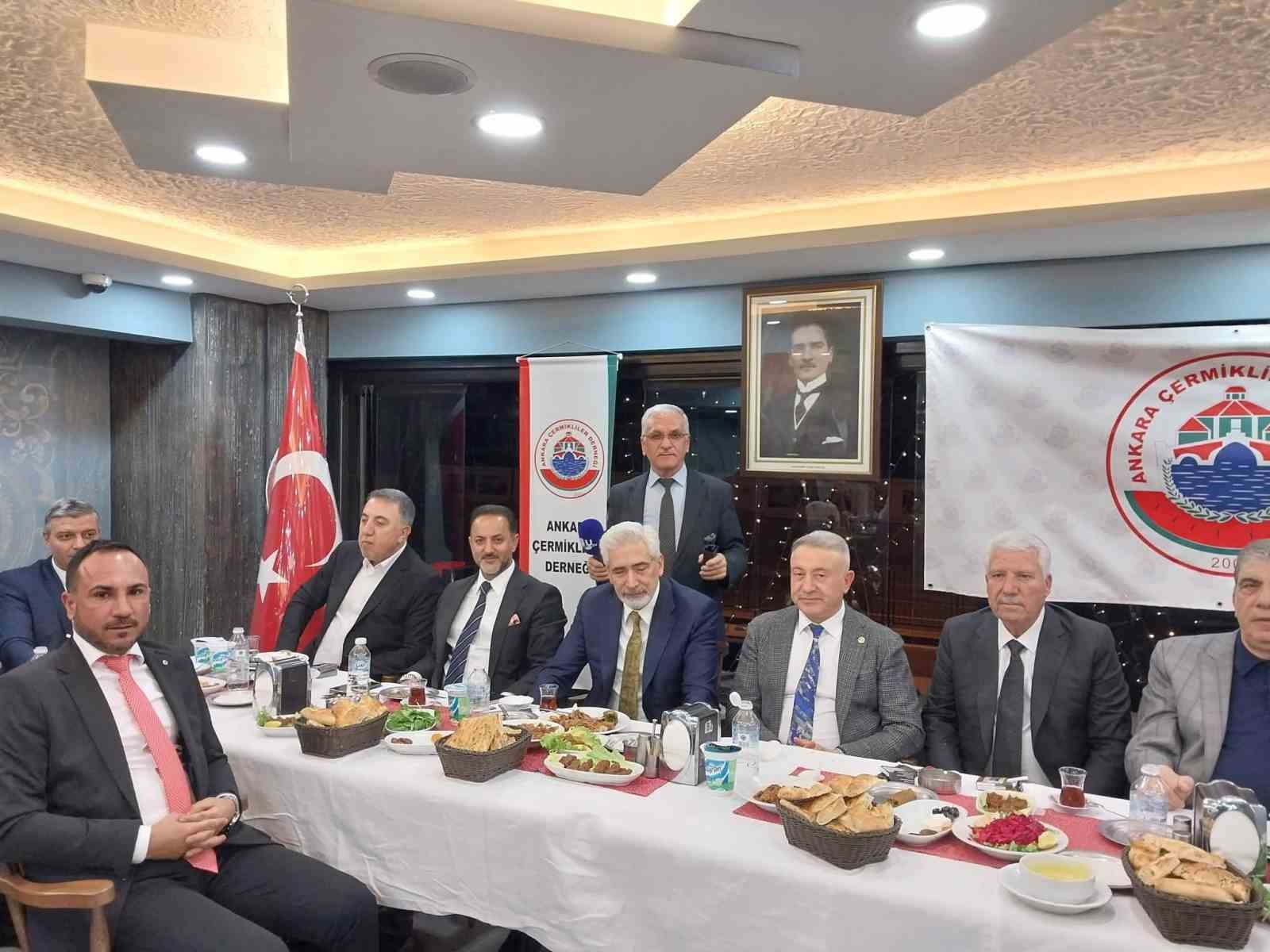 Ankara&rsquo;da yaşayan &Ccedil;ermikliler iftar yemeğinde buluştu
