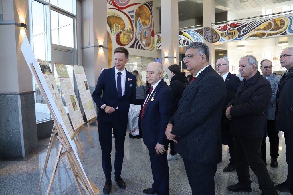 DP&Uuml;&rsquo;de "Misafirperver Bir Devlet" başlıklı konferans ve sergi
