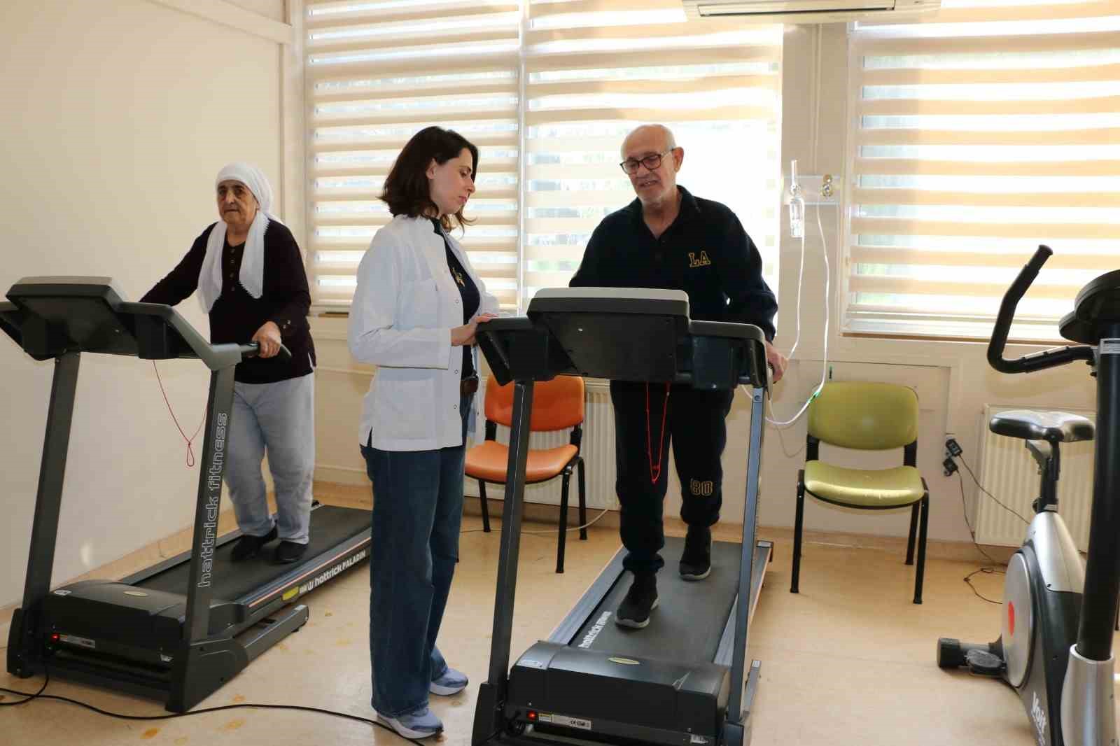 Solunum hastalarına pulmoner rehabilitasyon umut oluyor