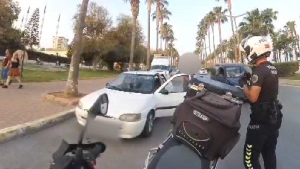 Mersin&rsquo;de trafik denetimleri kamerada: Kurallara uymayan s&uuml;r&uuml;c&uuml;lere ceza
