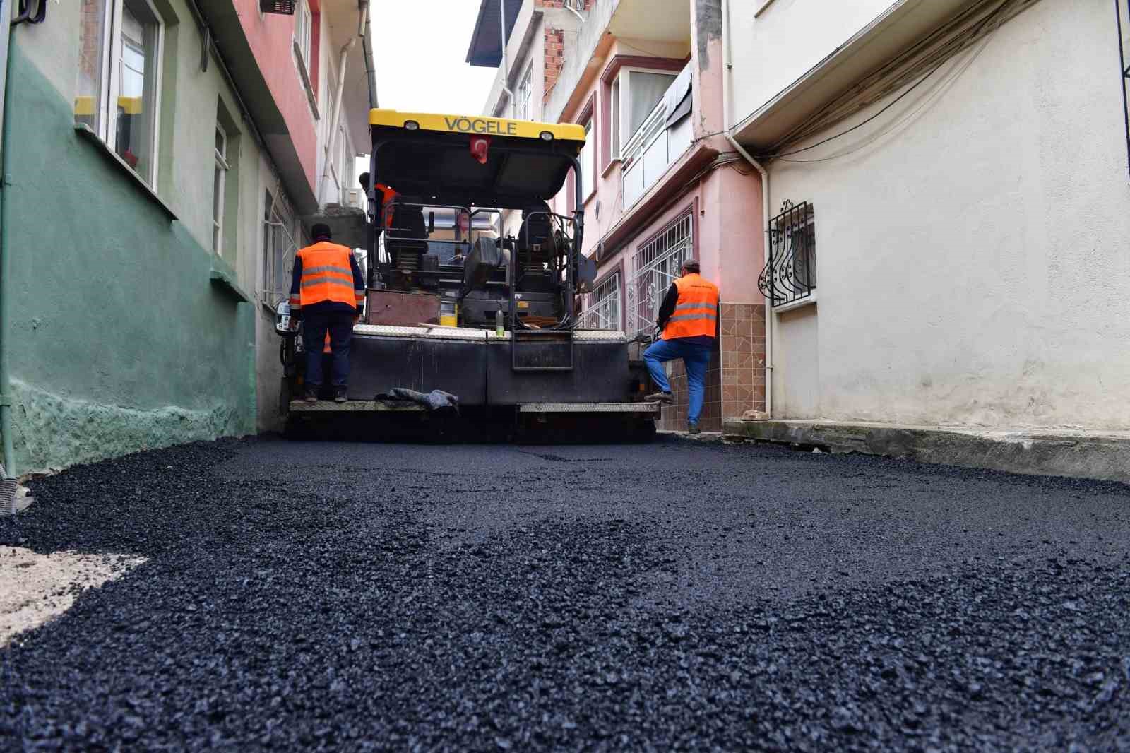 Osmangazi Belediyesi sokakları yenilemeye devam ediyor