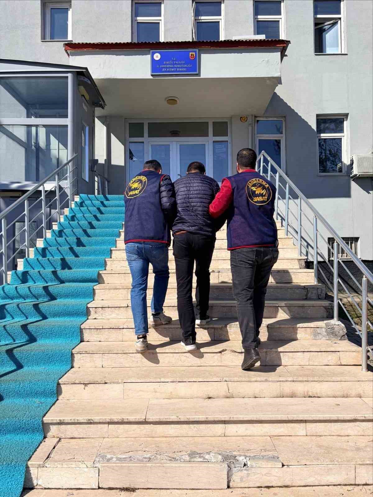 Bing&ouml;l&rsquo;de aranan 13 ş&uuml;pheli yakalandı
