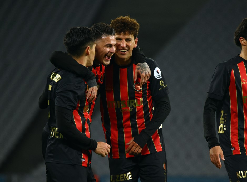 Fenerbah&ccedil;e&rsquo;nin S&uuml;per Lig&rsquo;de namağlup serisi 26. haftada bitti