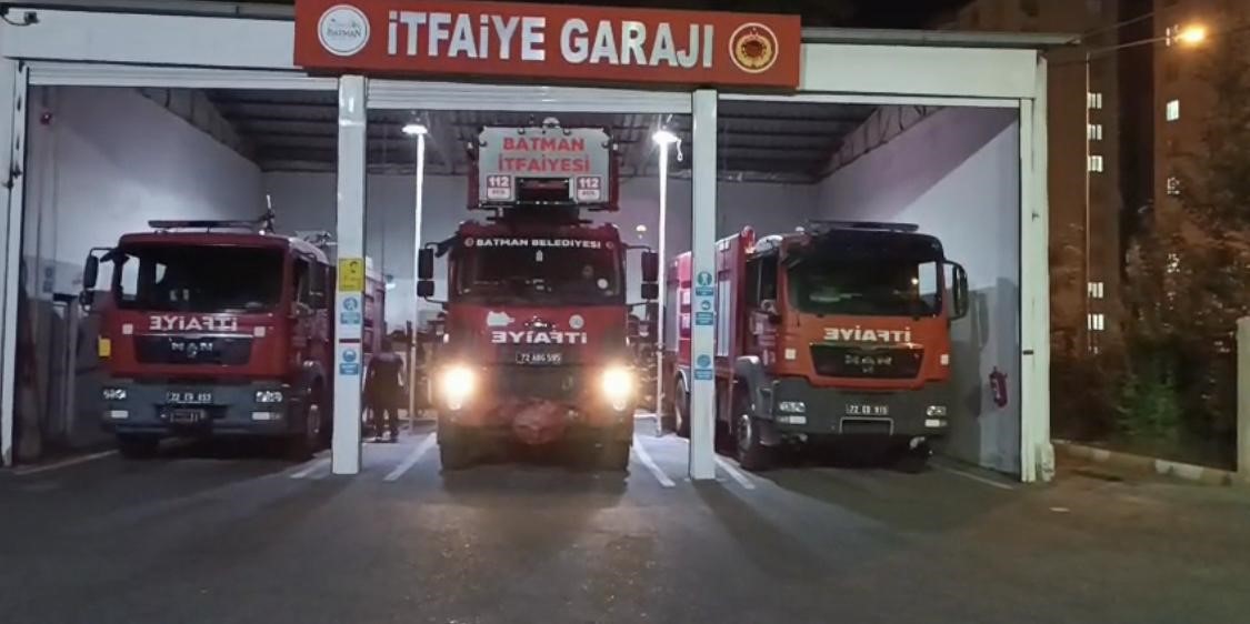 Batman&rsquo;da tek katlı ev alevlere teslim oldu
