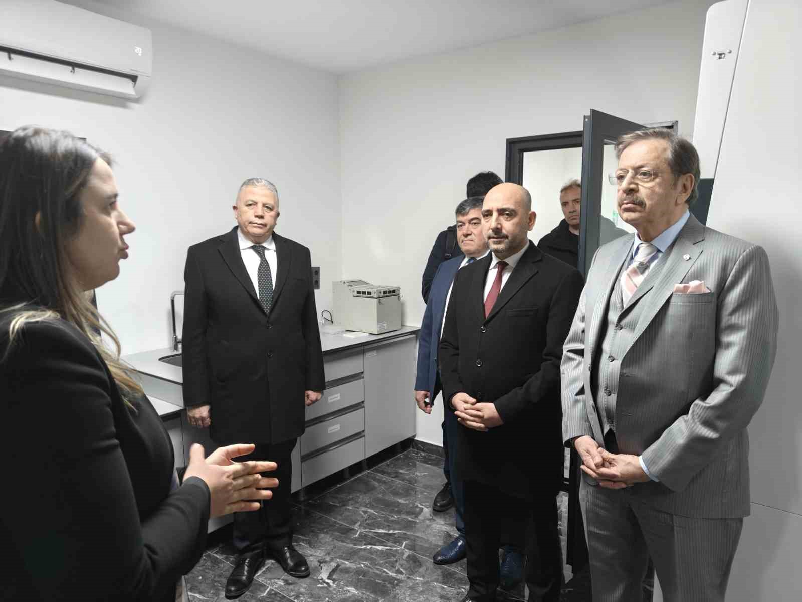 TOBB Başkanı Hisarcıklıoğlu: "KTB; Fransa, Almanya, İngiltere&rsquo;deki borsalar ile aynı standartta hizmet veriyor"
