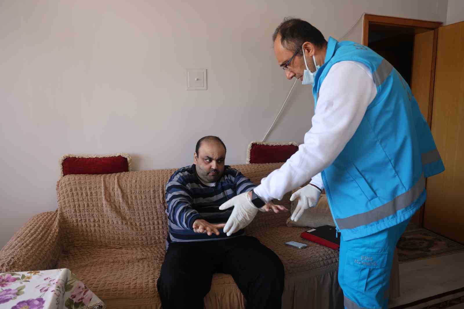 Konya’da ilk; evden çıkamayan engelli hastalara evde sağlık raporu hizmeti