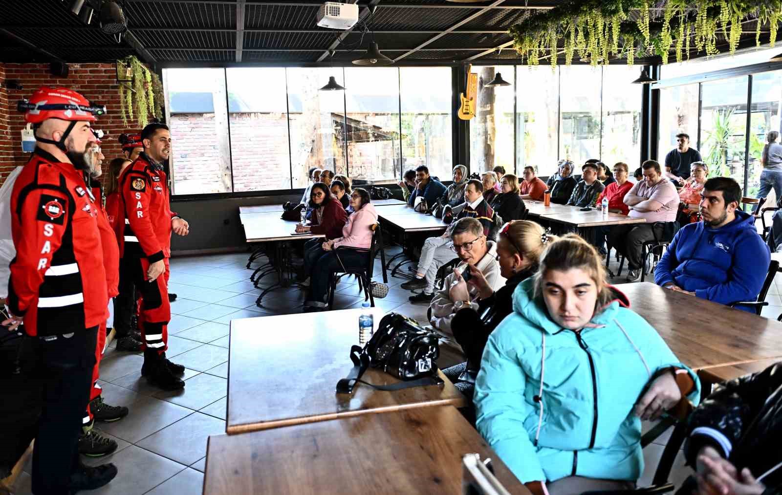 Muratpaşa Belediyesi&rsquo;nden &ouml;zel bireylere afet farkındalık eğitimi
