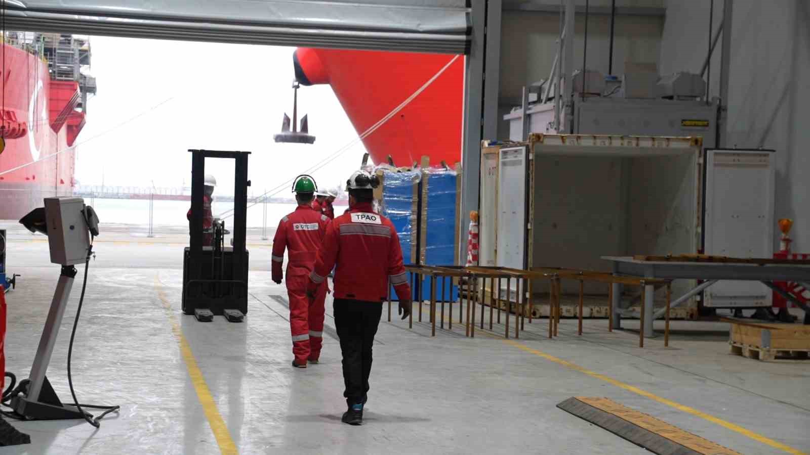 Bakan Bayraktar: "Enerjide Tam Bağımsız T&uuml;rkiye yolunda her halkayı bir bir tamamlıyoruz"
