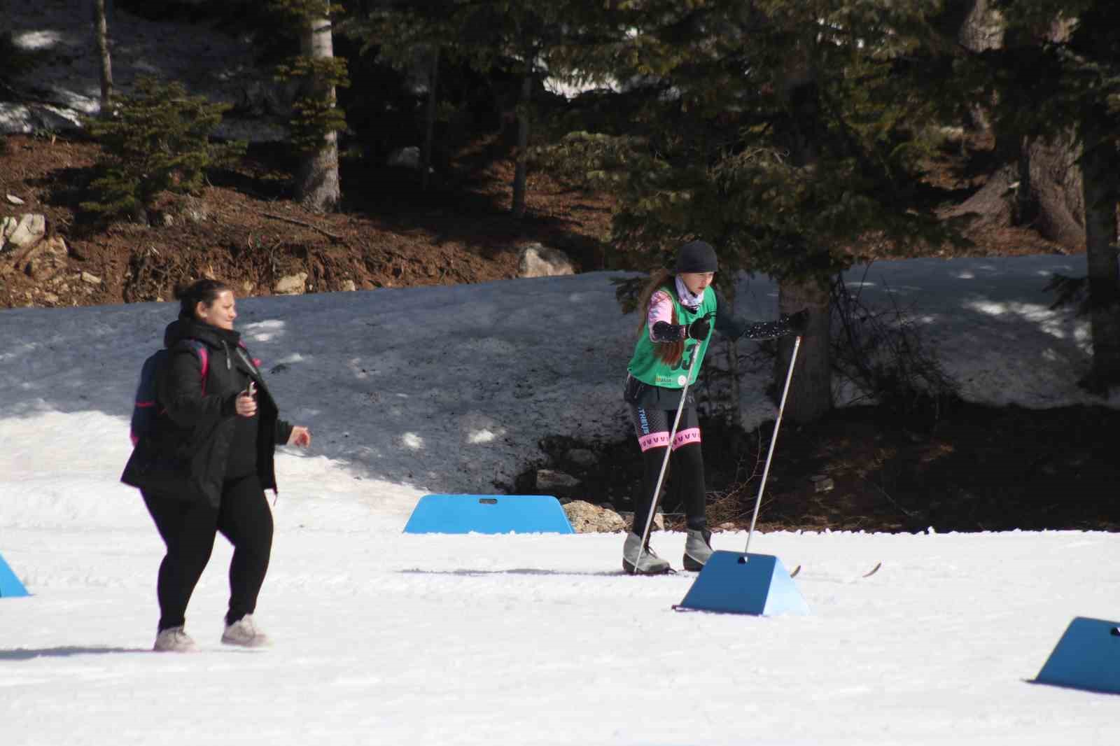 Türkiye’nin ilk kış triatlonu Bolu’da yapıldı