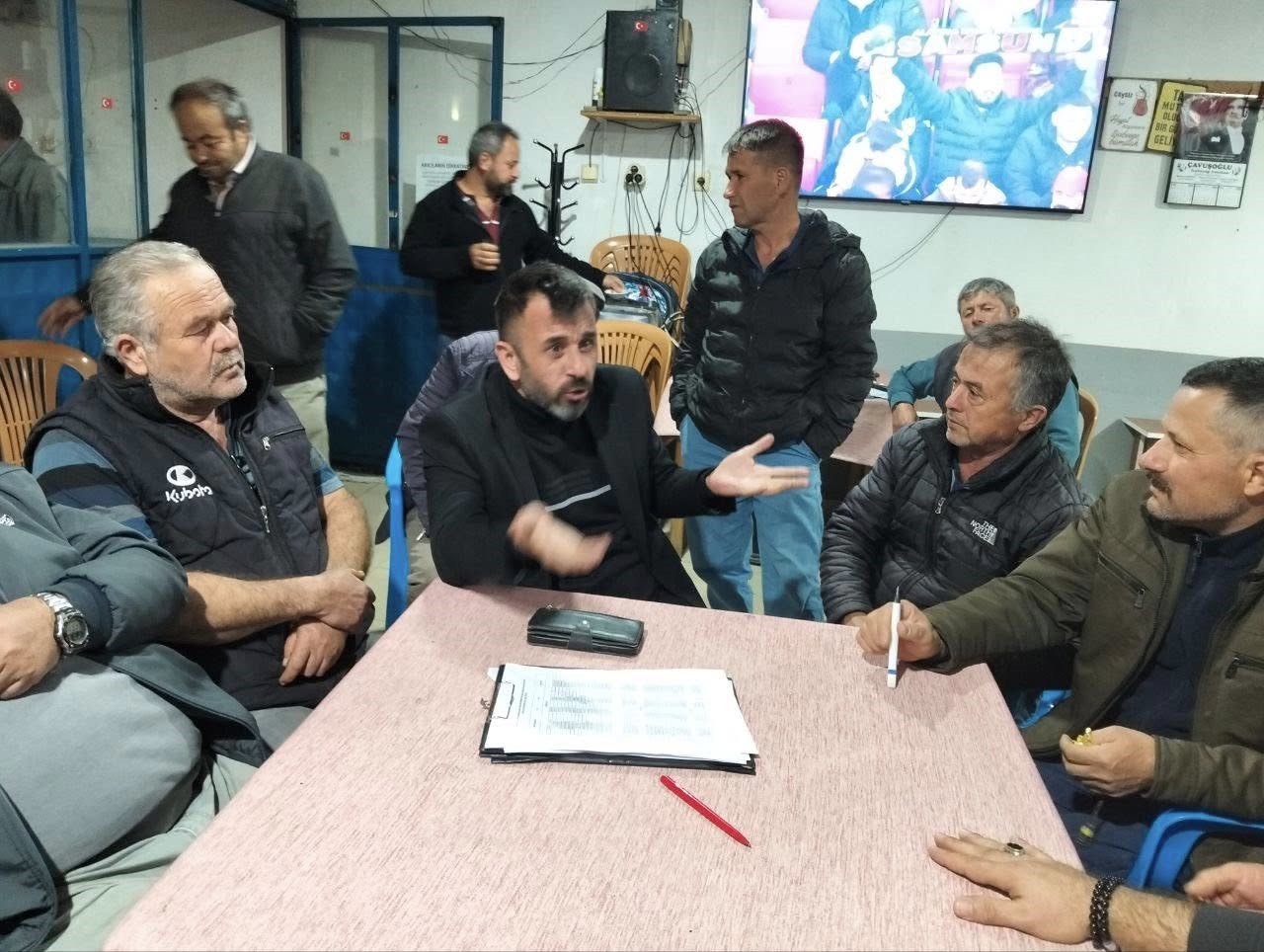 Kıran&rsquo;da arıcılara gece mesaisi
