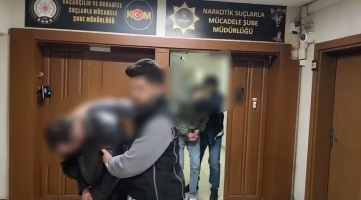 İstanbul&rsquo;dan takibe alındılar, Sakarya&rsquo;da yakalandılar: 2 kişi tutuklandı
