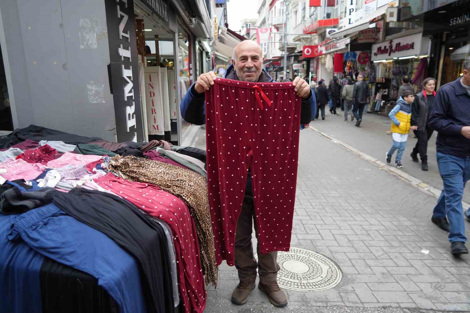 Çarşı-pazarda bayram hareketliliği