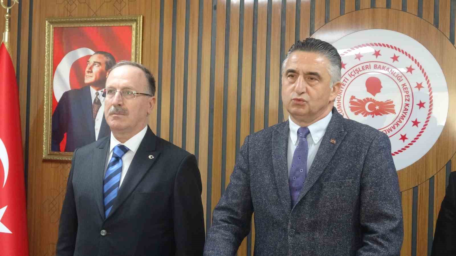 Kaymakamlık binasında ateş a&ccedil;arak kendini odaya kilitleyen şahıs teslim oldu
