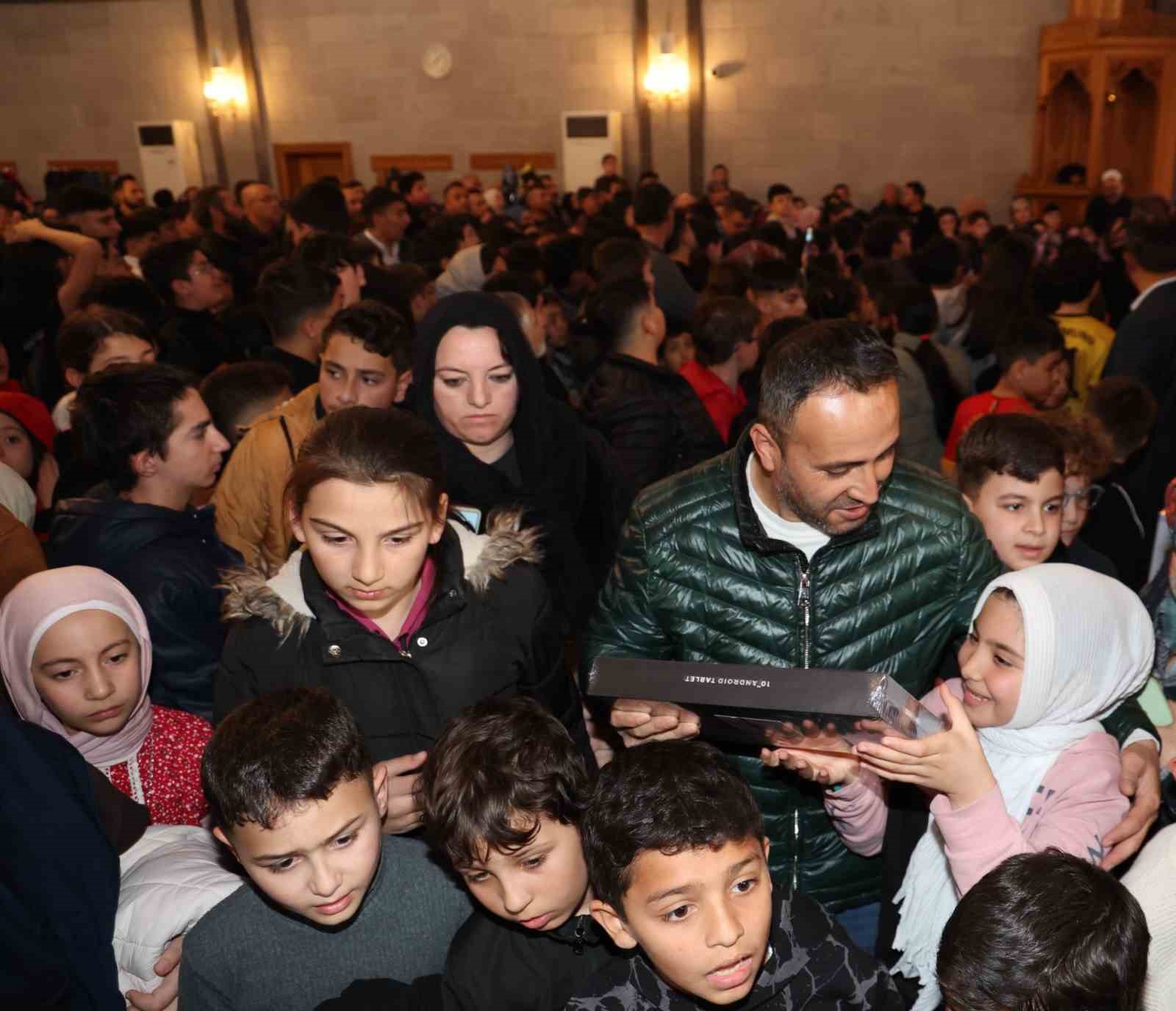 Talas&rsquo;ta teravihte buluştular, s&uuml;rprizlerle tanıştılar
