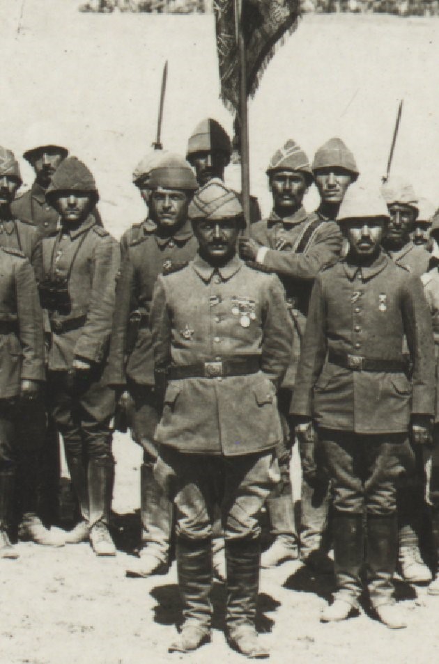 Birinci Dünya Savaşı’ndaki en meşhur Türk askeri fotoğraflarından biri olan fotoğrafın 125. Alay’a ait olduğu ortaya çıktı