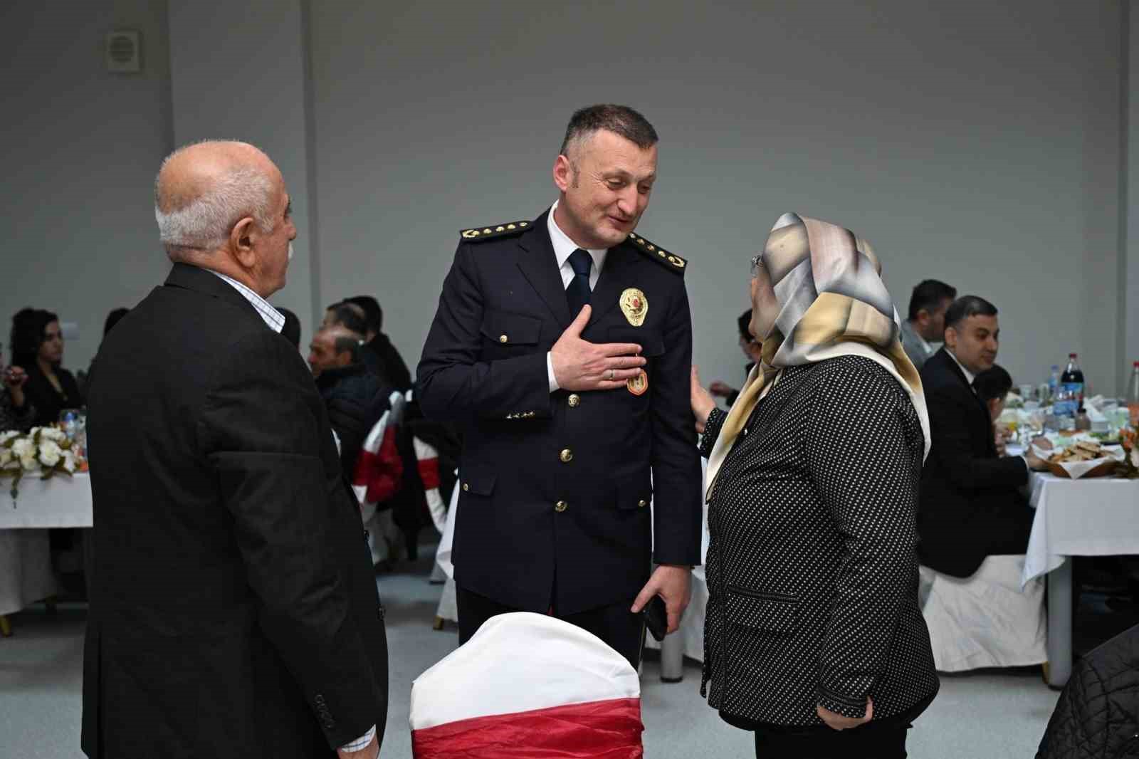 Vali Aydoğdu, Erzincan&rsquo;da şehit aileleri ve gazilerle iftarda buluştu
