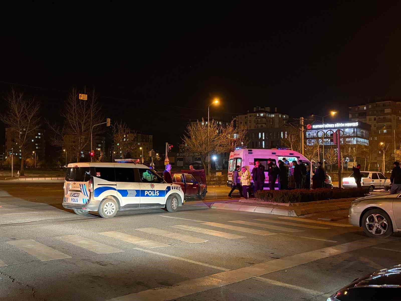 Kayseri’de otomobiller çarpıştı: 1 yaralı