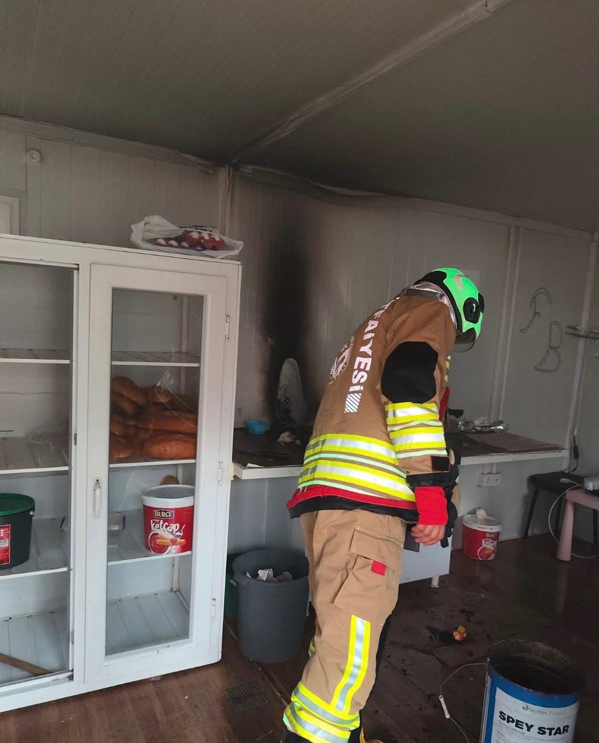 Kumlu’da ev yangını