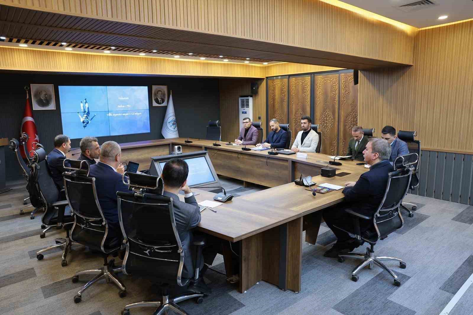 Erzincan’da spor ve turizm yatırımları masaya yatırıldı