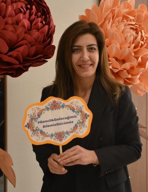 Manisa’da genç çiftlere büyük destek