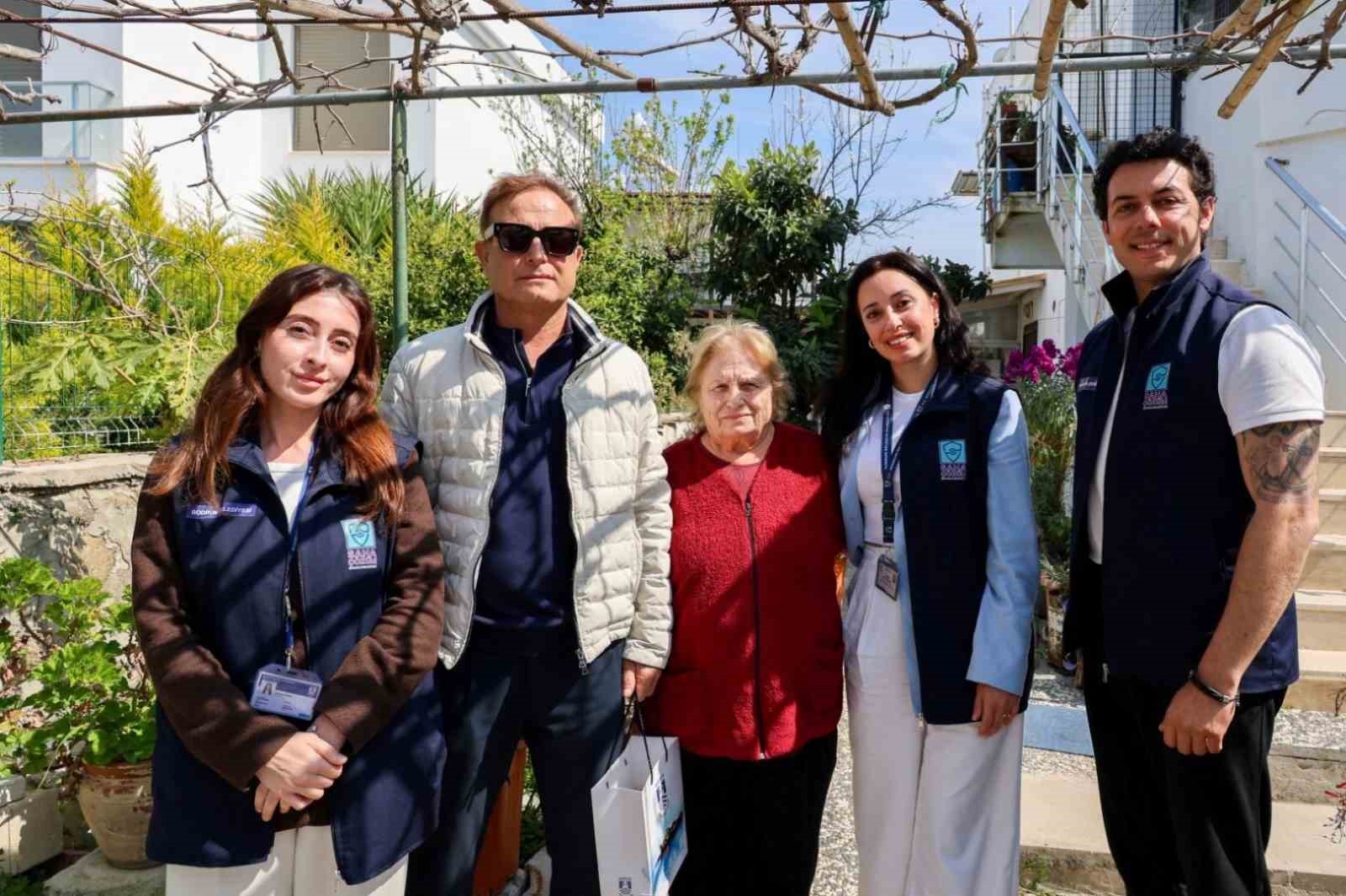 Belediye ekiplerinden şehit yakınlarına ziyaret
