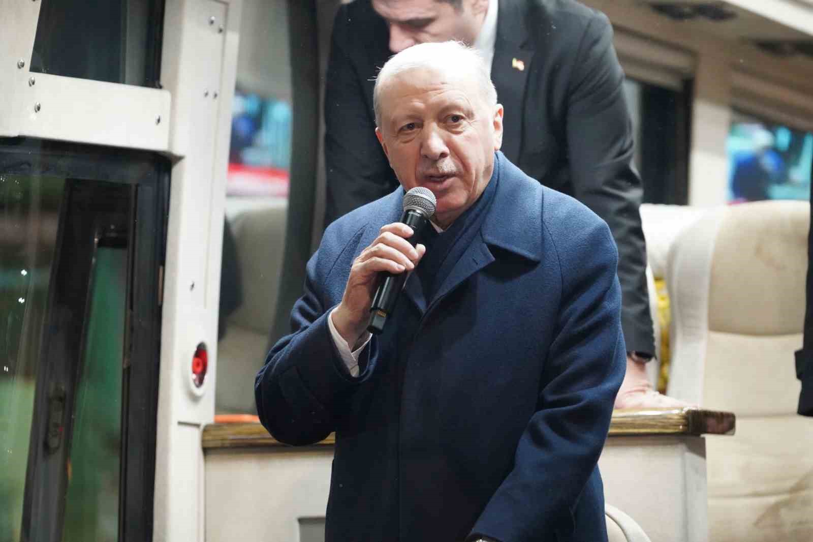 Cumhurbaşkanı Erdoğan: "Ramazan Bayramı&rsquo;nı birlik ve beraberlik i&ccedil;inde kutlayalım"
