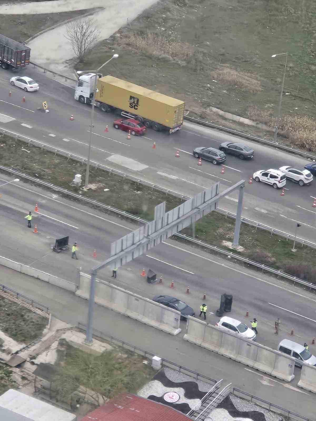 Ankara’da jandarmadan bayram öncesi helikopterli trafik denetimi