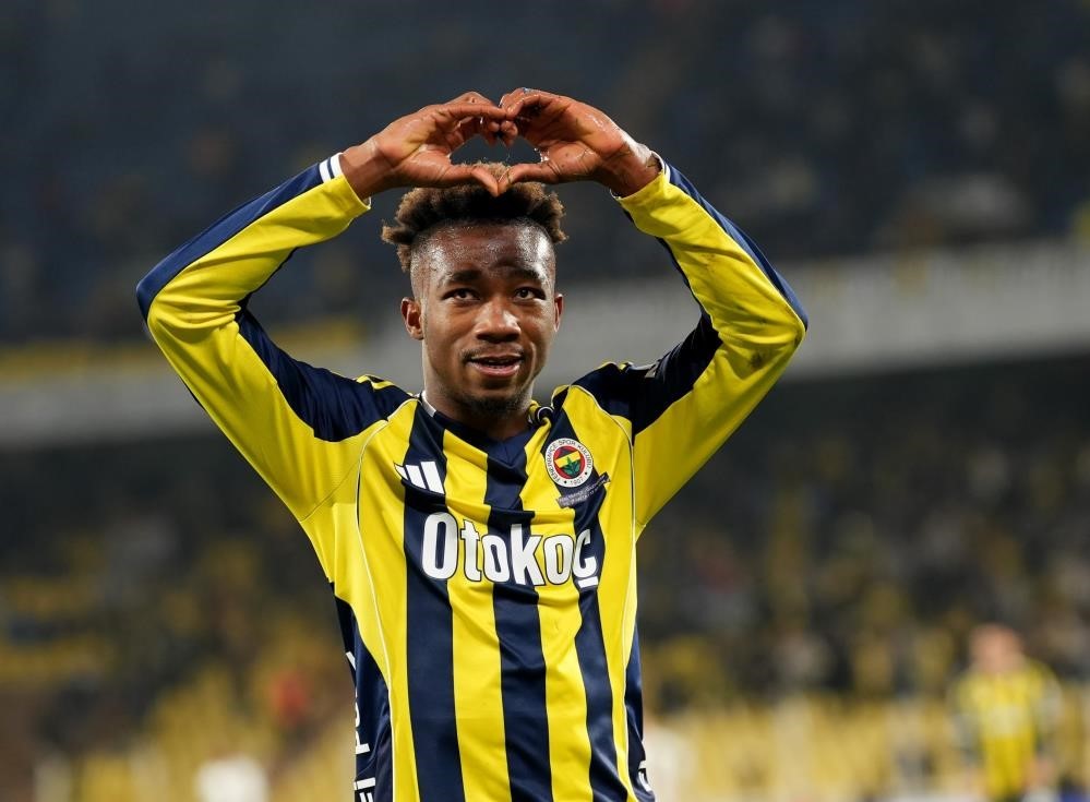 Dorgeles Nene: "Fenerbah&ccedil;e&rsquo;de bu 3 gol&uuml; atmış olmaktan dolayı &ccedil;ok mutluyum"
