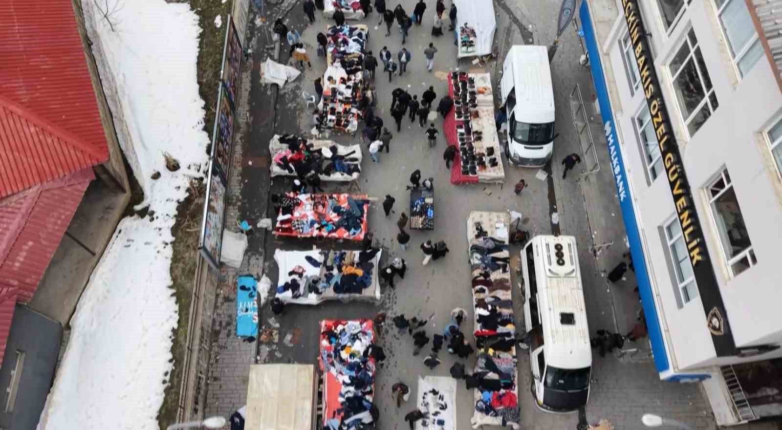 Muş&rsquo;ta bayram pazarında arefe yoğunluğu
