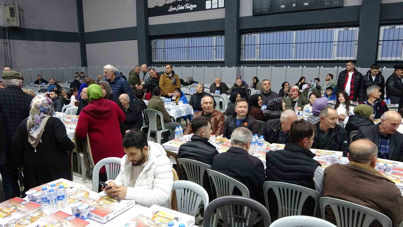 Bakan Uraloğlu: "Aramıza hi&ccedil; kimsenin nifak sokmasına m&uuml;saade etmeyeceğiz"
