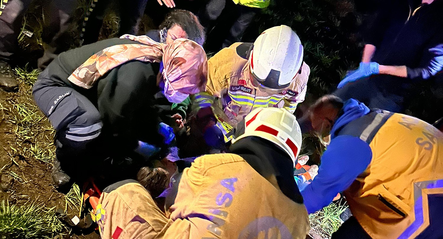 Bayram arifesinde feci kaza: 1 &ouml;l&uuml;, 1&rsquo;i ağır 3 yaralı
