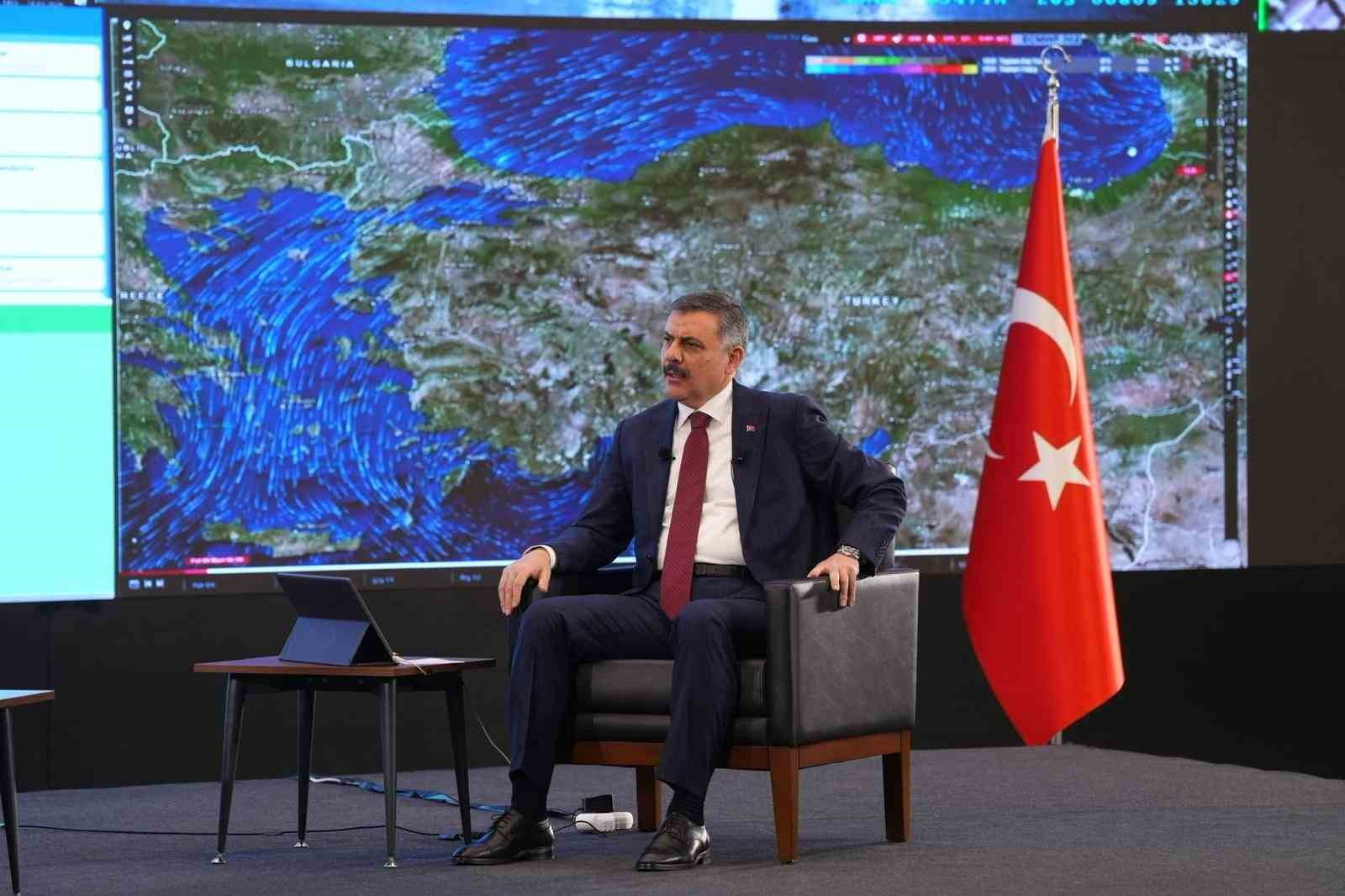 İ&ccedil;işleri Bakanı &Ccedil;ift&ccedil;i: "(Dijital su&ccedil;lar) Onların usulleriyle, onlardan daha iyi şekilde m&uuml;cadele etmeye gayret ediyoruz"
