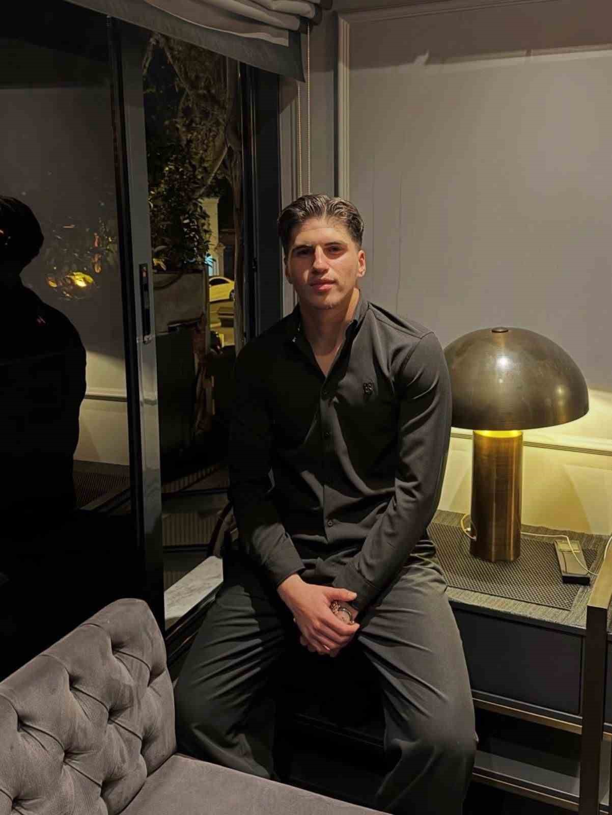 Kars 36 Sporlu futbolcu uğradığı silahlı saldırıda hayatını kaybetti