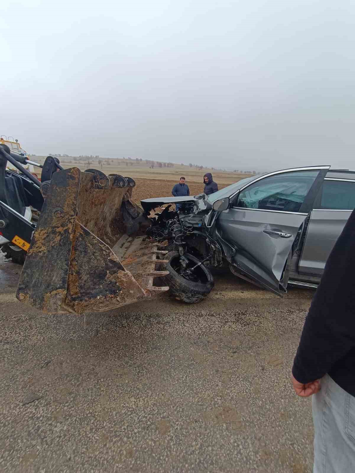 Yozgat&rsquo;ta otomobiller &ccedil;arpıştı: 1 &ouml;l&uuml;, 5 yaralı
