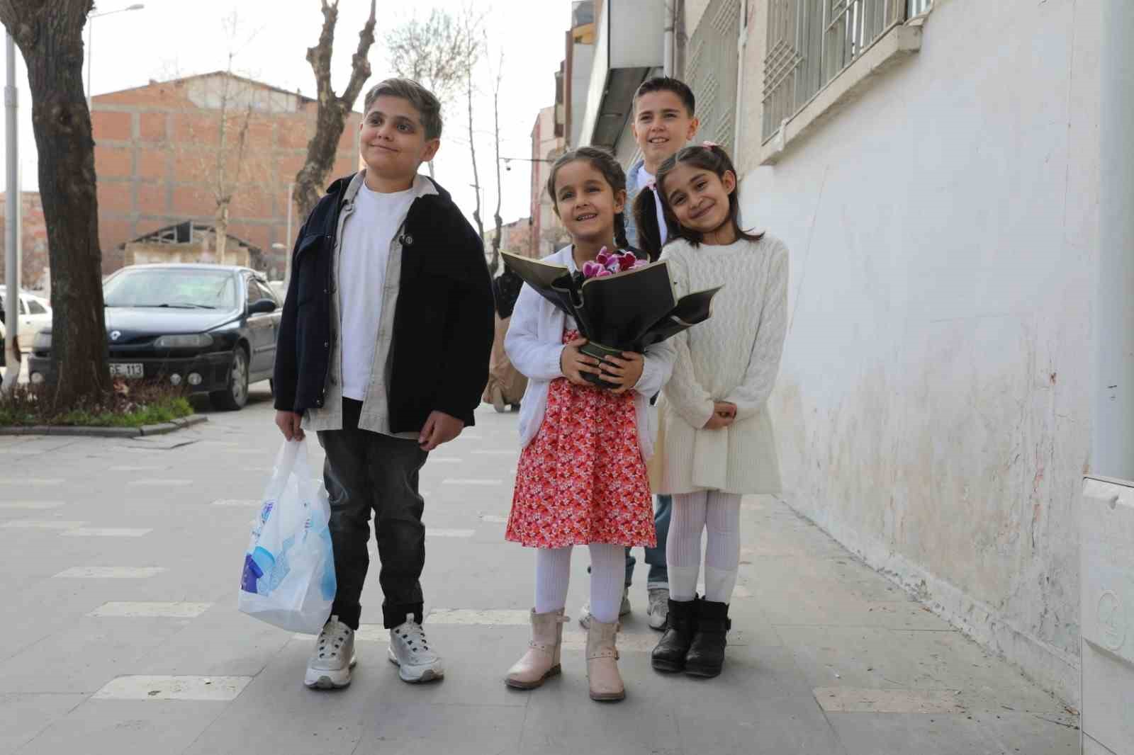 Battalgazi Belediyesi’nden çocuklarla bayram ziyareti