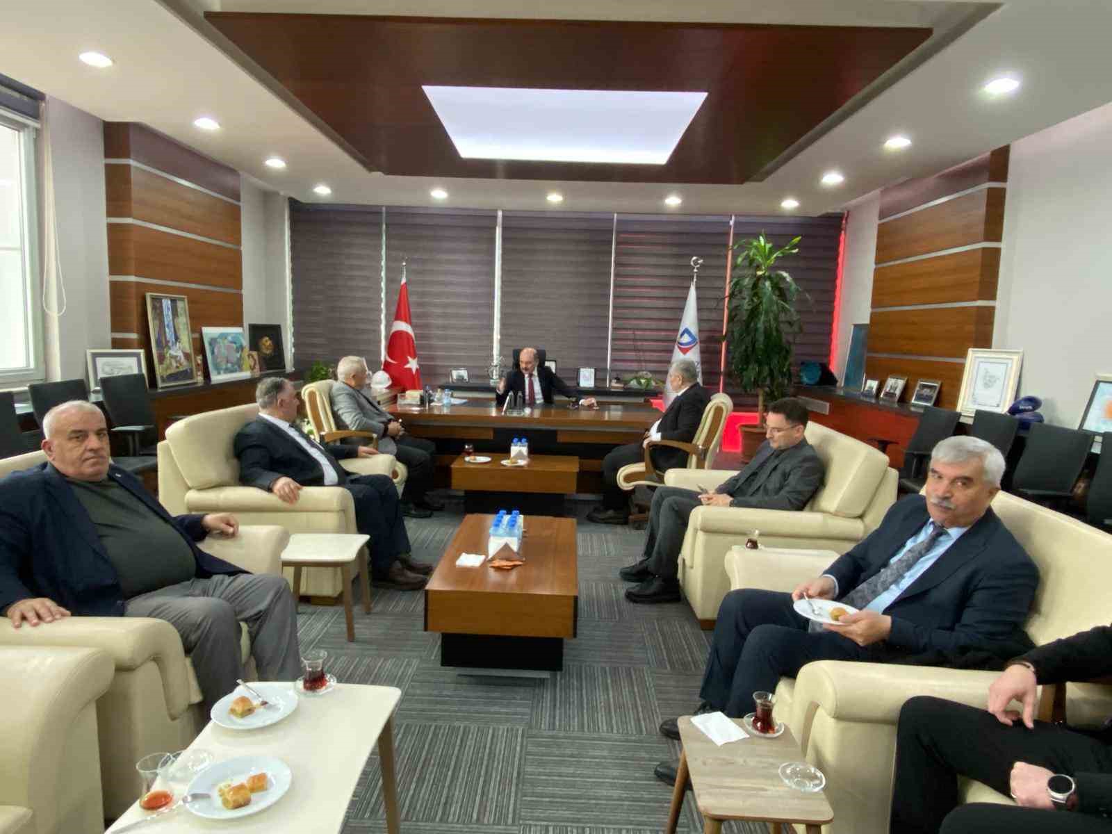 K&ouml;rfez Ticaret Odası &uuml;yeleri bayramlaştı
