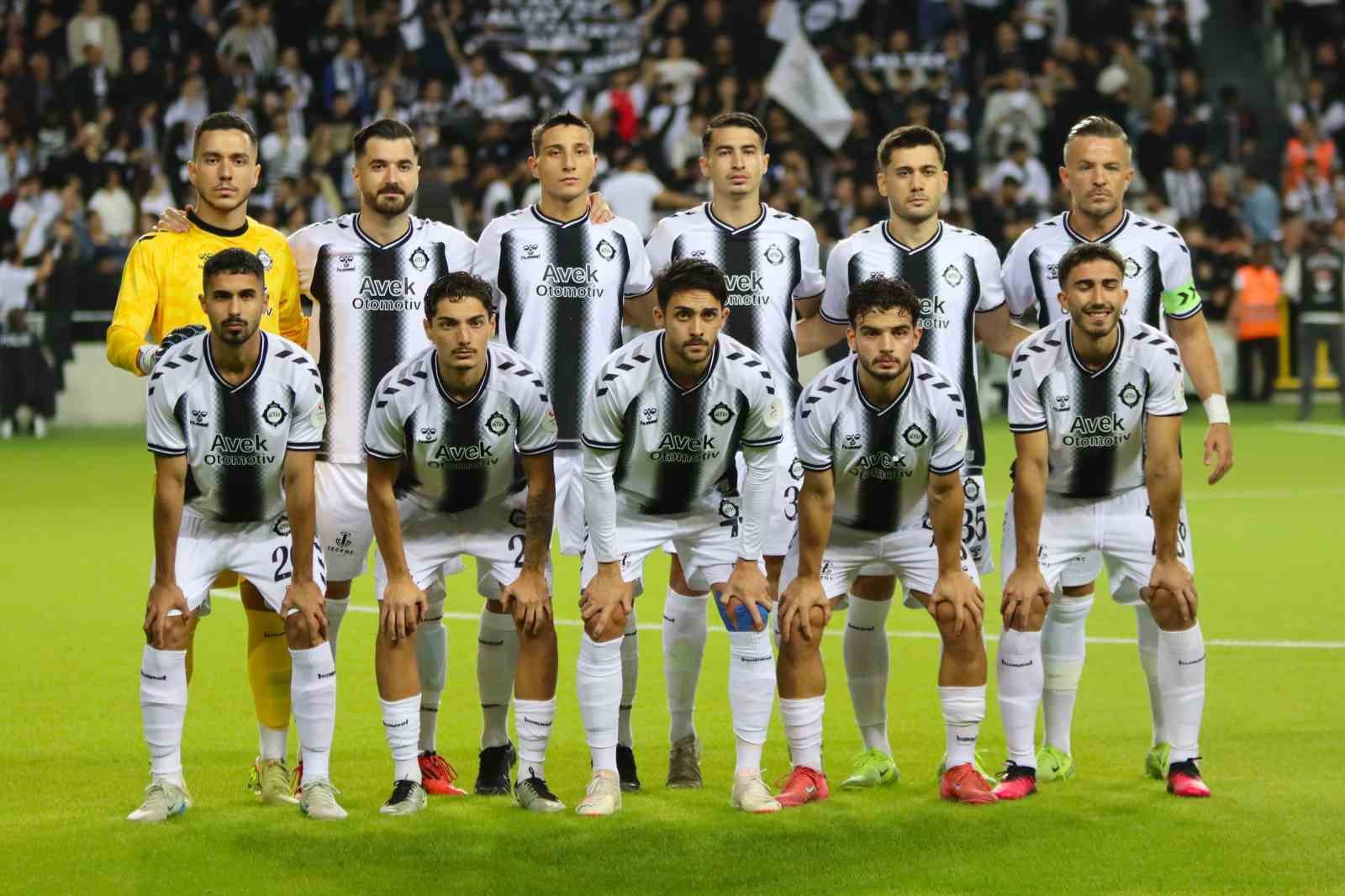 Altay çıkış arıyor
