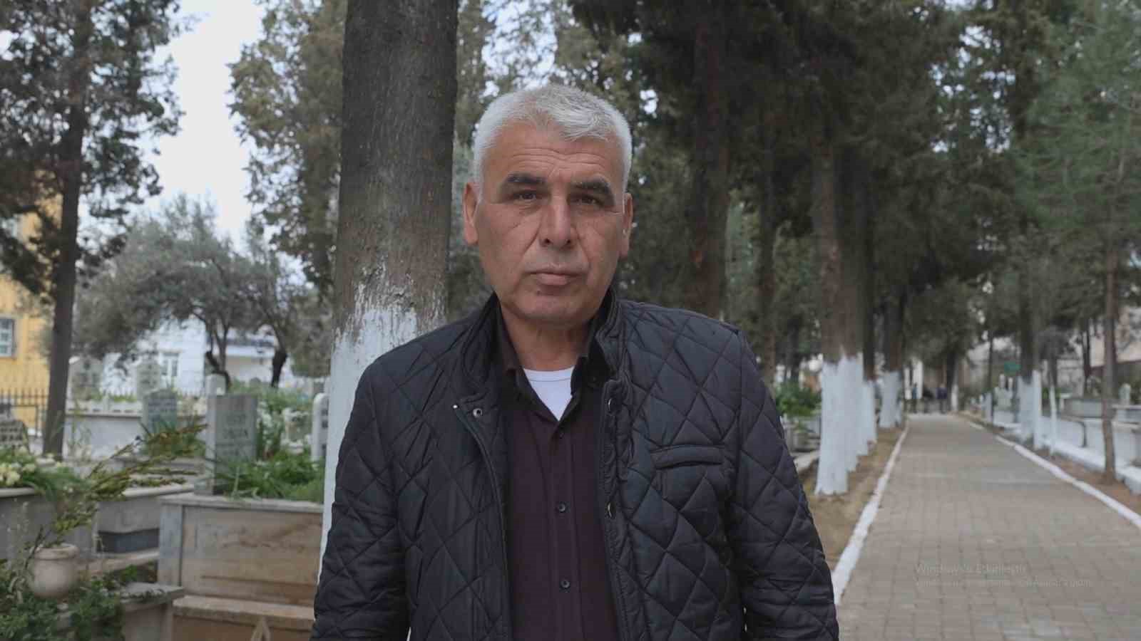 Bayramın ilk g&uuml;n&uuml; mezarlıklarda yoğunluk
