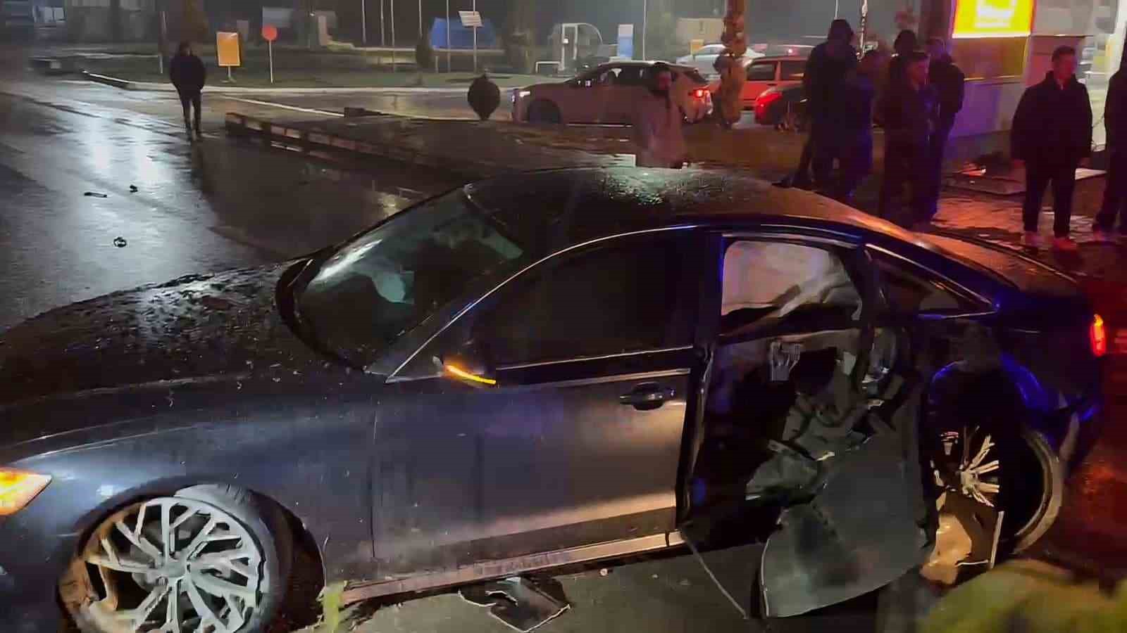 Bartın&rsquo;da 4 ara&ccedil;lı zincirleme kaza: 2 yaralı
