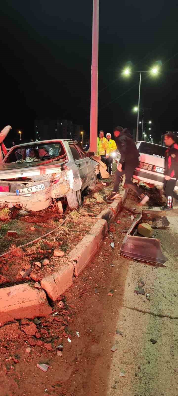 Kahramanmaraş&rsquo;ta iki ayrı trafik kazasında, 5 kişi yaralandı
