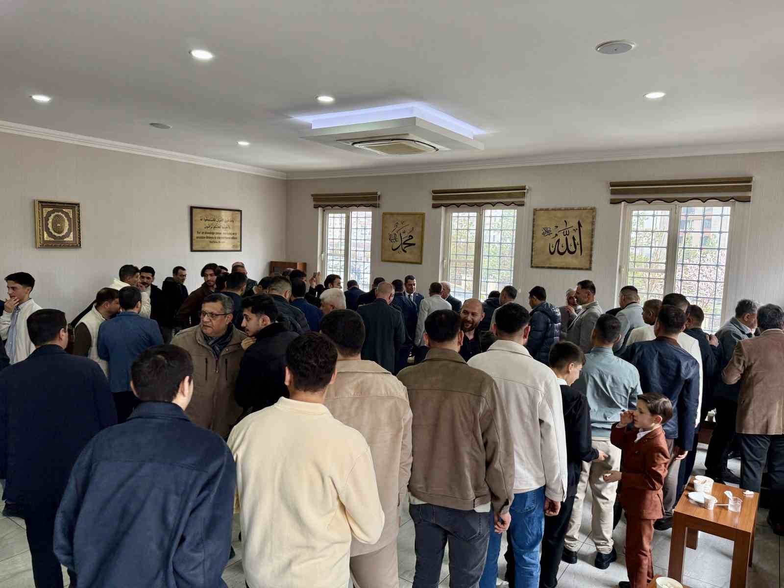 Milletvekili Bozgeyik, Bozgeyik ailesi bayramlaşma t&ouml;renine katıldı
