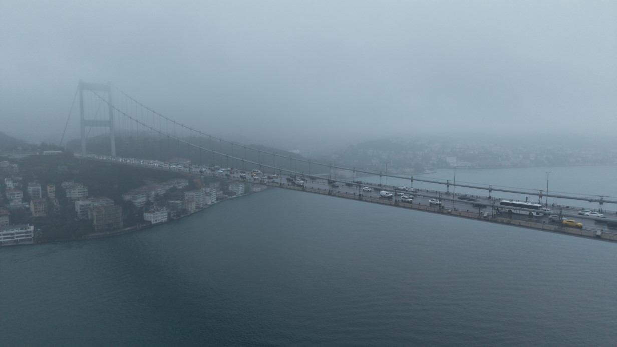 15 Temmuz Şehitler Köprüsü’nde havadan sis manzarası