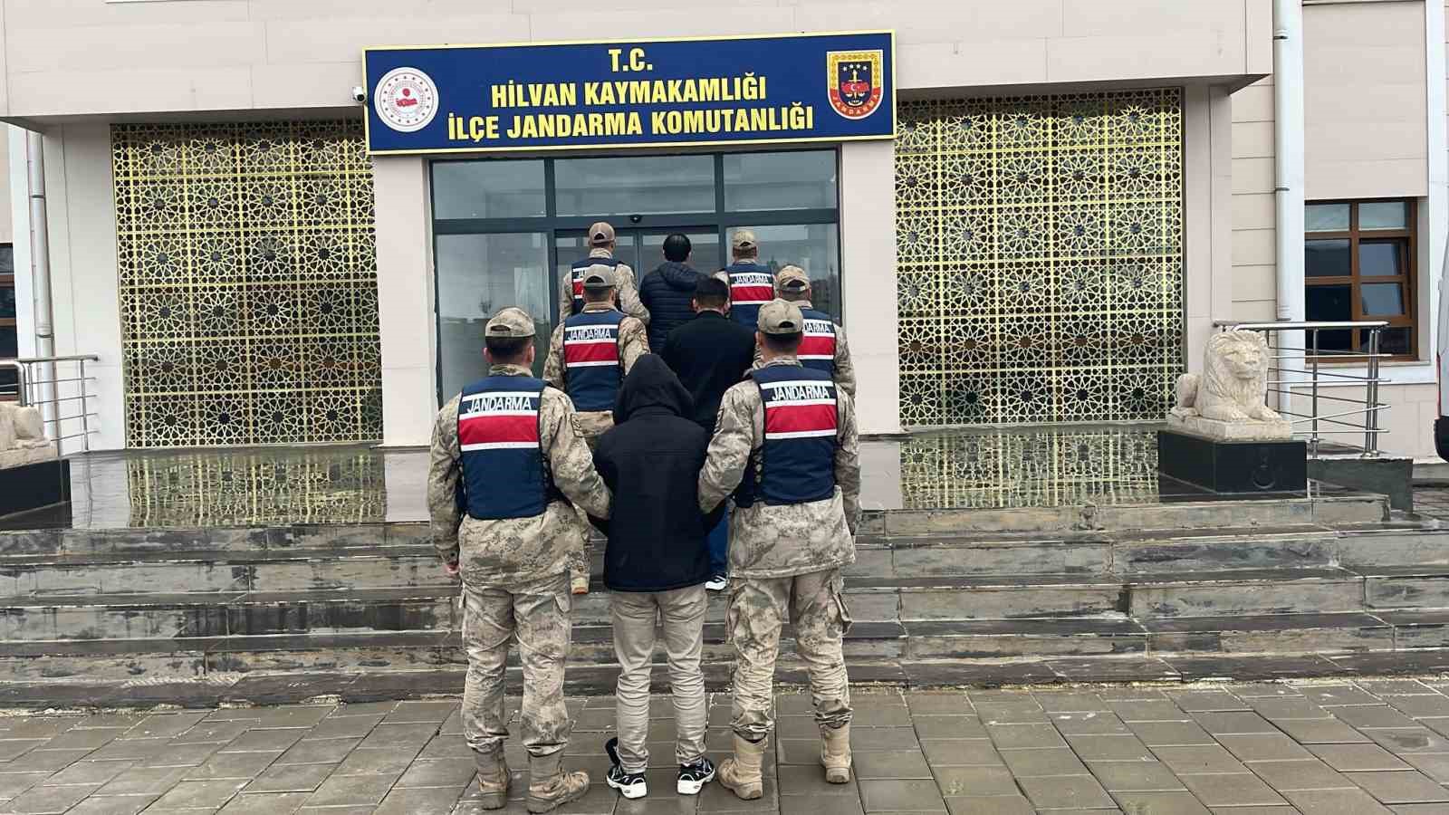 Şanlıurfa&rsquo;da uyuşturucu operasyonu: 3 tutuklama
