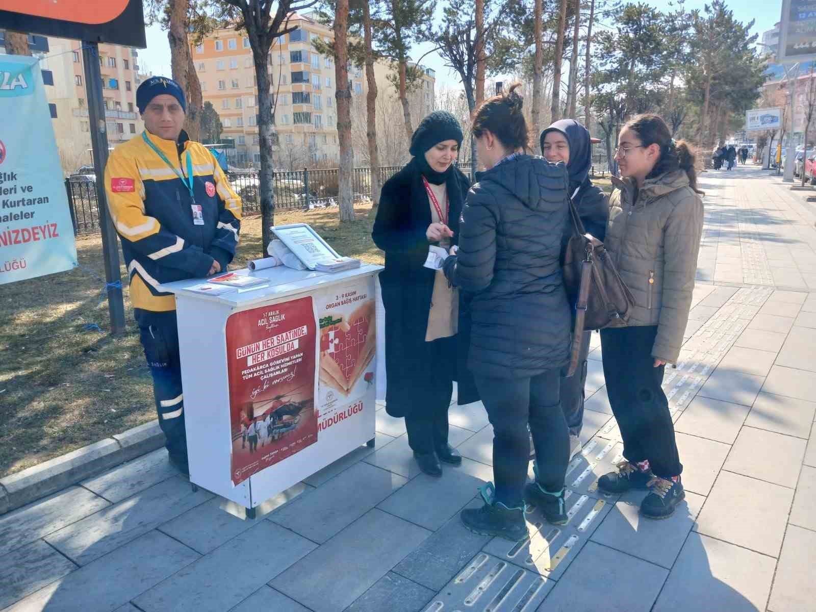 Bayburt&rsquo;ta vatandaşlar koruyucu sağlık hizmetleri konusunda bilgilendirildi
