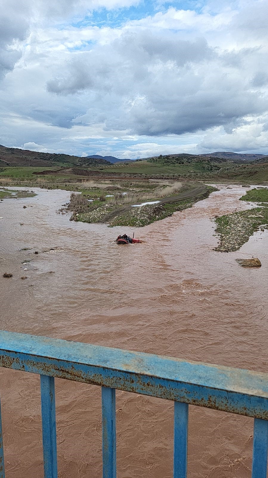 Afrin &Ccedil;ayı&rsquo;nda mahsur kalan kişi kurtarıldı
