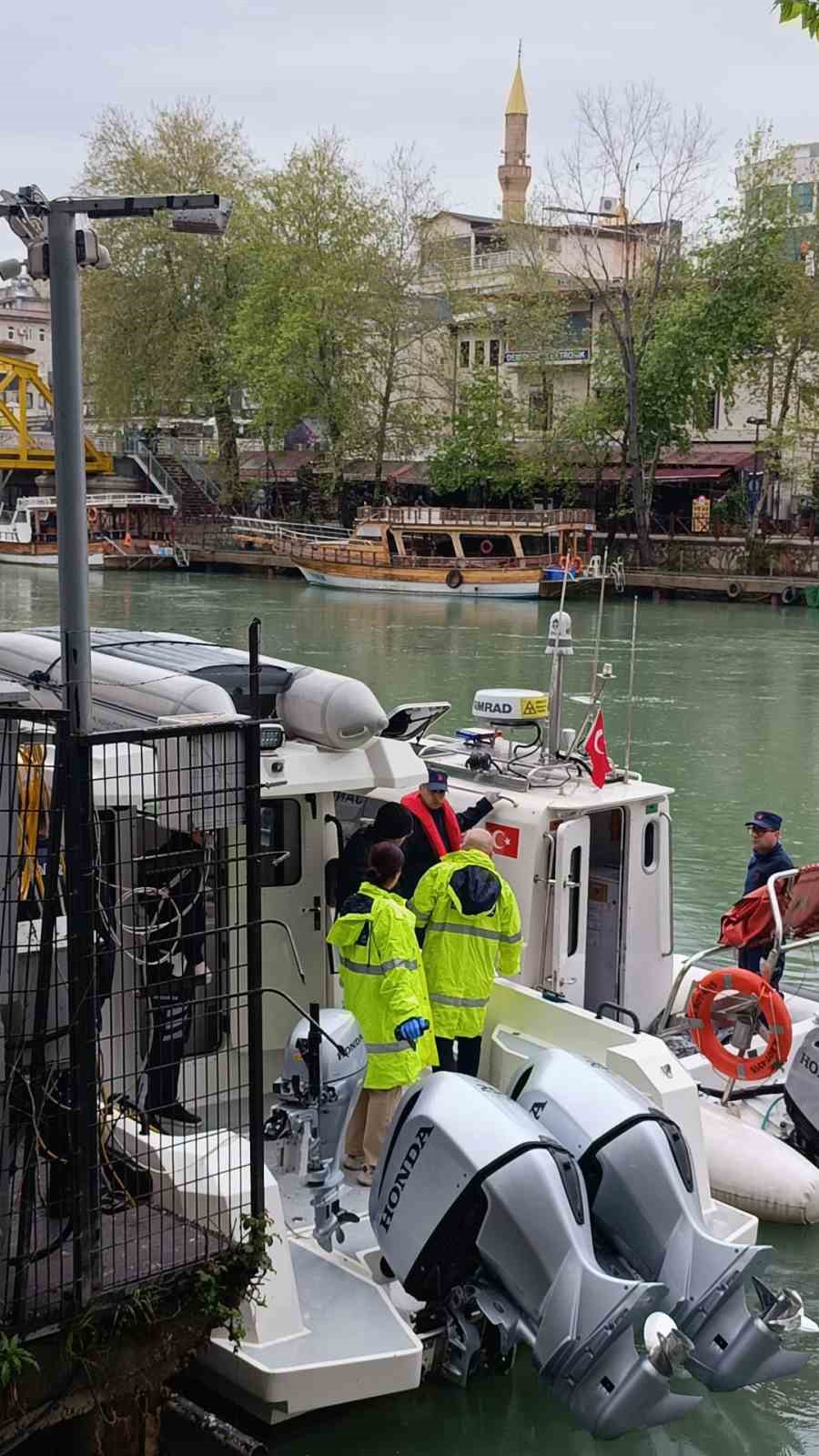 Kayıp olarak aranan 29 yaşındaki &ouml;ğretmen adayının ırmakta cansız bedeni bulundu
