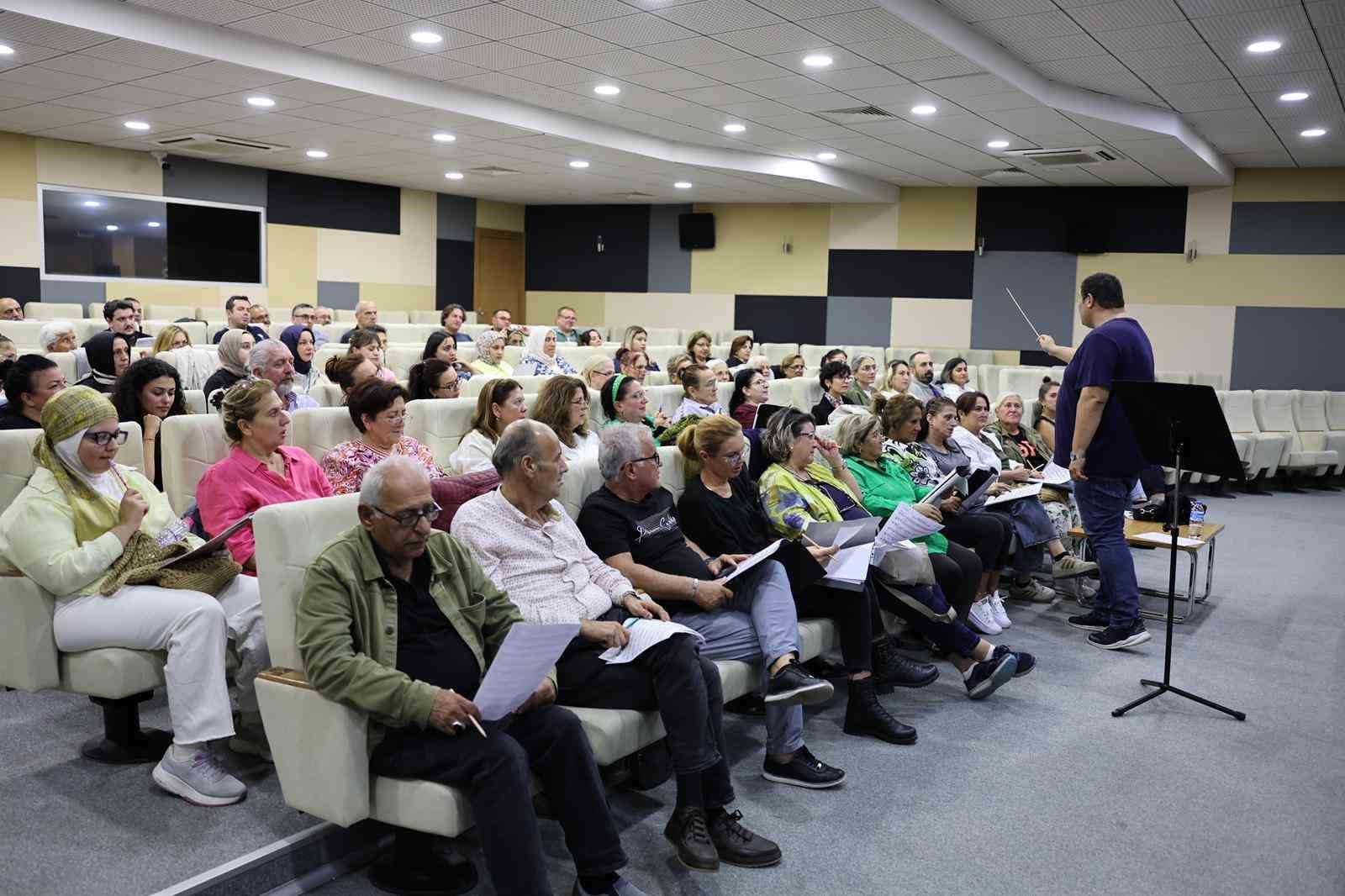 B&uuml;y&uuml;kşehir&rsquo;in T&uuml;rk Sanat M&uuml;ziği Korosu&rsquo;nda yeni d&ouml;nem kayıtları başladı
