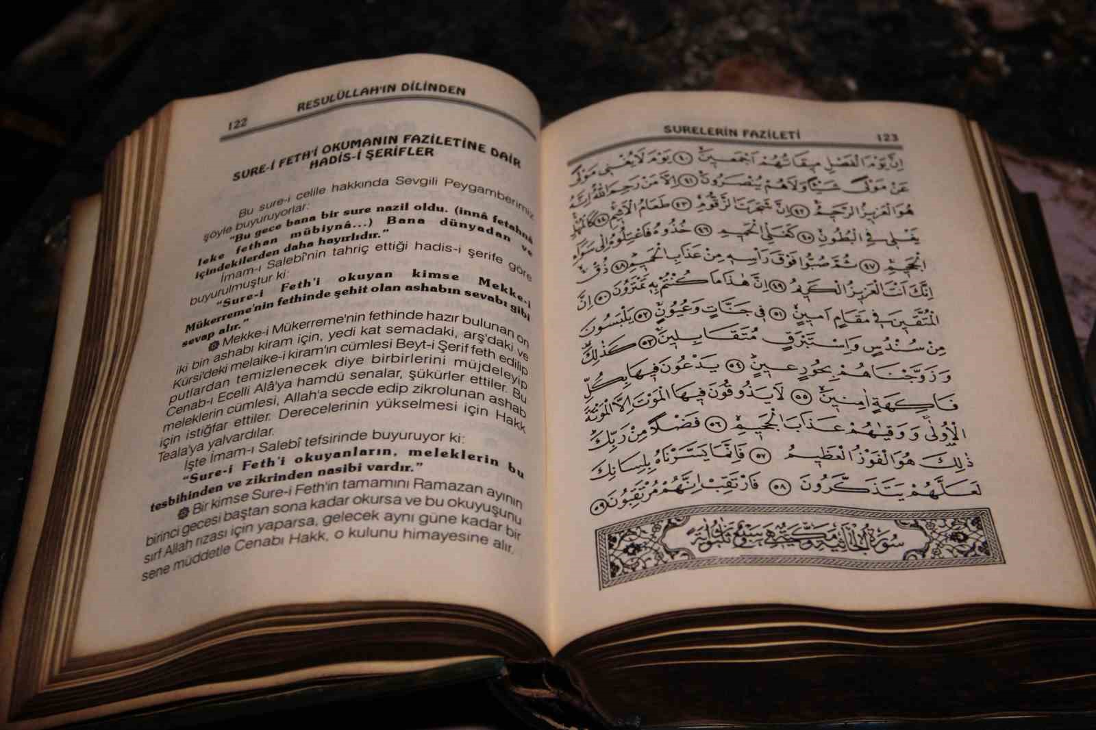 &Ccedil;orum&rsquo;da yanan gecekonduda Kur&rsquo;an-ı Kerim meali zarar g&ouml;rmedi
