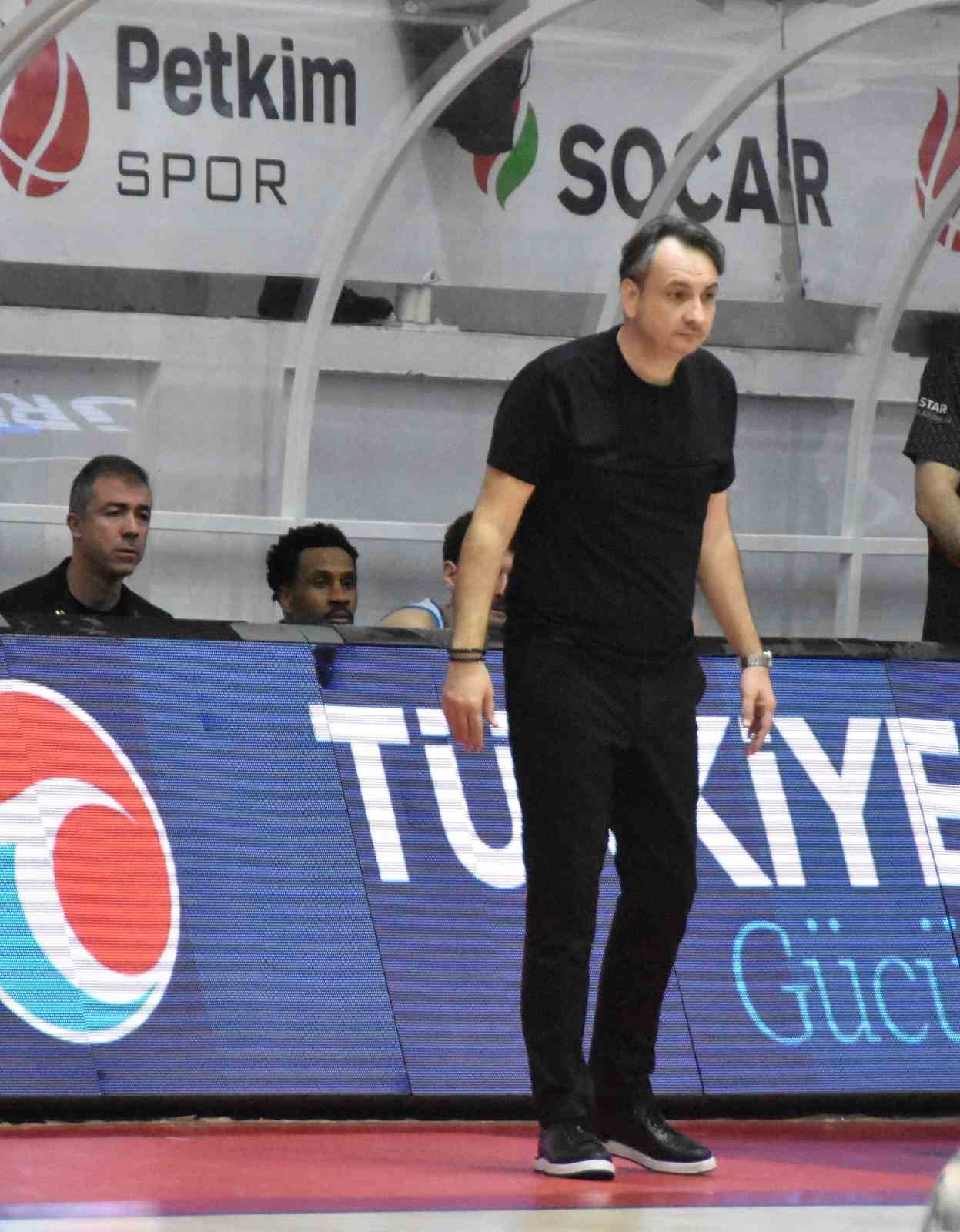 Özhan Çıvgın: "Bizim için psikolojik açıdan zor bir maçtı"